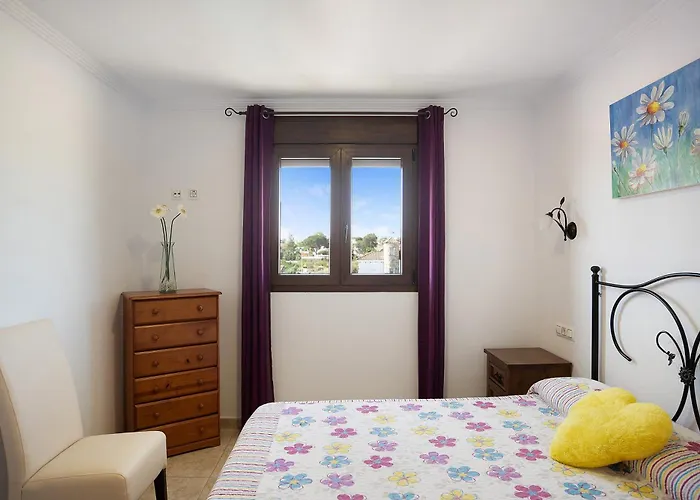 Villa Fornell 3 *